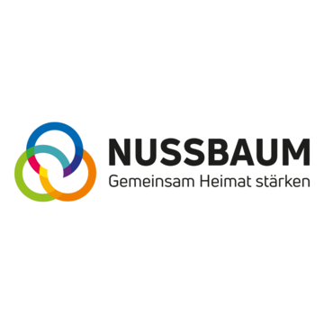 Nussbaum Medien, neue Aufträge Logo von Nussbaum Medien, rechts davon der Schriftzug "Nussbaum". Darunter steht der Claim "Gemeinsam Heimat stärken".